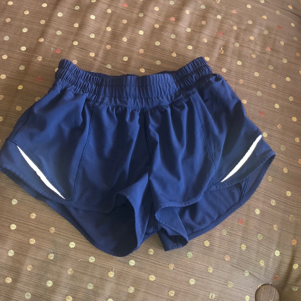 Lululemon hottie hot shorts size 2